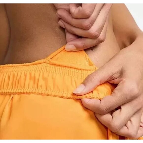 Nike Womens Dri-fit Tempo Track 3.5 in Short CU8890-717 Yellow Size Small - Picture 5 of 6